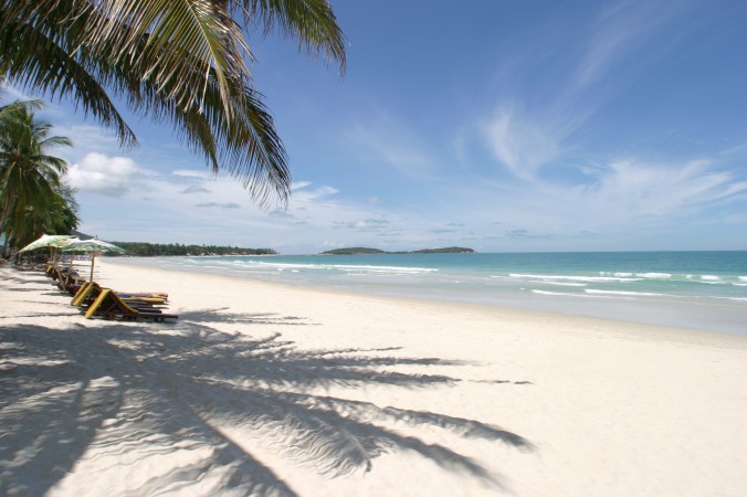 world___thailand_sandy_beach_in_the_resort_of_hua_hin__thailand_061796_